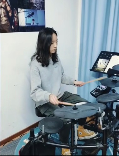 架子鼓、吉他教学